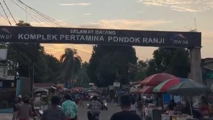 Pasar malam Pertamina di Pondok Ranji