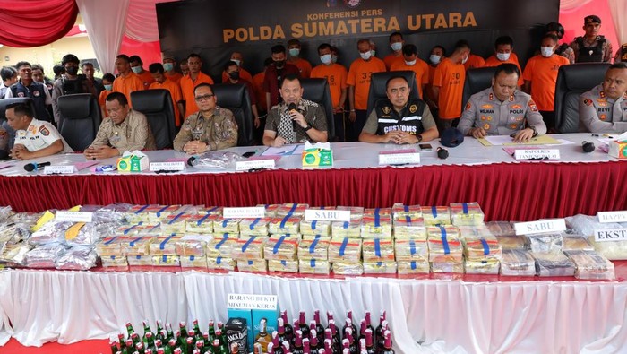 Polda Sumatera Utara membongkar narkoba senilai Rp 562 miliar selama Januari-Agustus 2025.