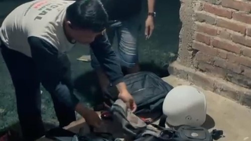 Polisi pelaku pencurian uang di rumahnya di Kecamatan Negara, Kabupaten Jembrana.