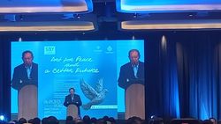 SBY Buka Pameran Seni, Angkat Tema Refleksi dan Harmoni Dunia