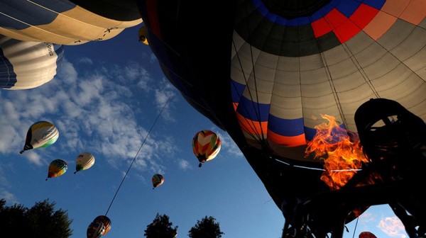 80 Balon Terbang Tinggi di Festival Balon Udara Hradec Kralove