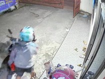 Motor Warga Palembang Raib Dicuri, Aksi Pelaku Terekam CCTV