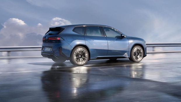 BMW iX3
