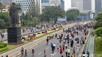 Sejumlah komunitas olahraga juga terlihat meramaikan kegiatan mingguan ini.