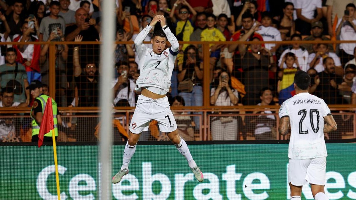 Cristiano Ronaldo terus unjuk ketajaman di usia 40 tahun (Photolure via REUTERS/VAHRAM BAGHDASARYAN)