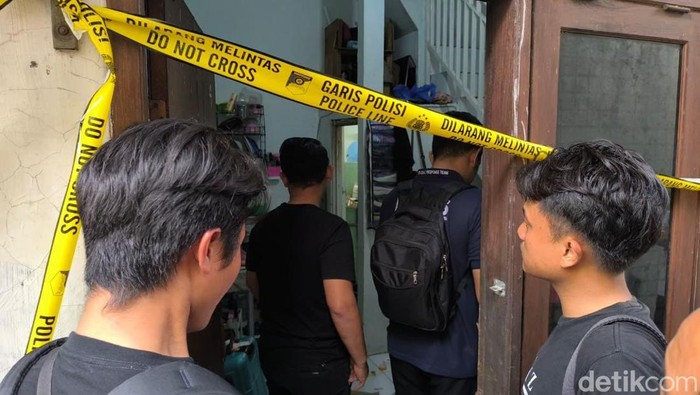 Kamar kos terduga pelaku mutilasi di Surabaya