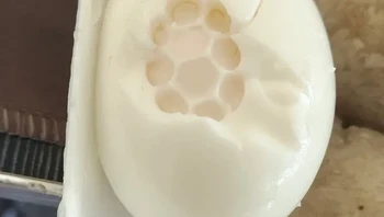 Telur rebus dengan pola aneh. Foto: via BrightSide