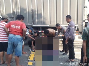 Truk Trailer Tabrak 2 Motor di Lamongan, 2 Orang Luka
