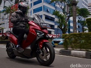 Bayar Rp 50 Ribu Masih Kembalian, Pajak Motor Listrik Cuma Segini!