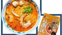 Ramen Talk merupakan mie instan asal China. Namun, mereka memiliki varian rasa tom yum yang menurut Ramen Rater terbaik. Meskipun bukan berasal dari Thailand, tapi cita rasa tom yum nya tidak kalah pekat, apalagi juga dilengkapi dengan gurita dan cumi-cumi. Foto: dok. Ramen Rater