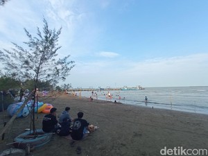 Saat Panorama dan Budaya Bertemu di Tepi Laut Bali 2 Indramayu