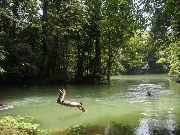 Pesona Ekowisata Danau Nyadeng, Permata Tersembunyi di Berau Kaltim