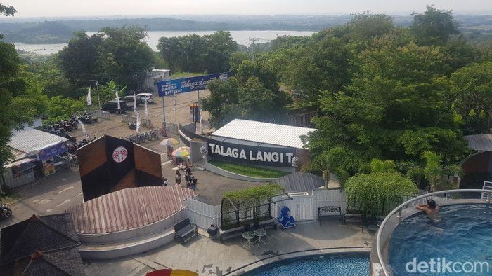Pesona Talaga Langit Cirebon