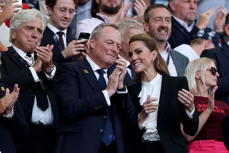 BRIGHTON, ENGLAND - SEPTEMBER 06: Jonathan Webb, Vice-Chair of the Executive Board of World Rugby, and Catherine, Princess of Wales, interact prior to the Women's Rugby World Cup 2025 Pool A match between England and Australia at Brighton & Hove Albion Stadium on September 06, 2025 in Brighton, England. (Photo by David Rogers/Getty Images)
