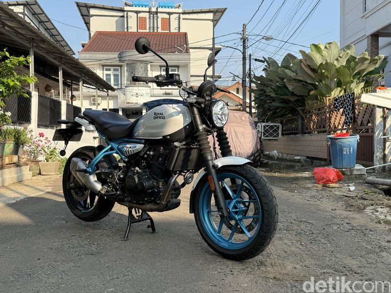 Royal Enfield Guerilla 450
