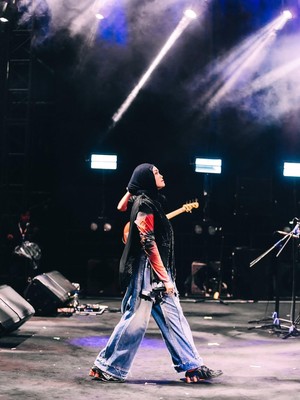 Momen Salma Salsabil Umumkan Kelahiran di Panggung