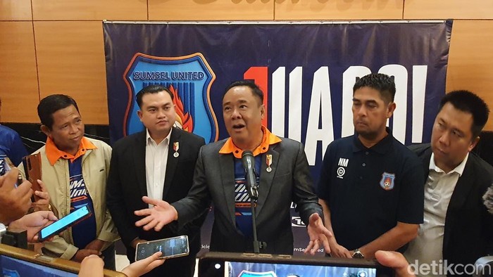 Presiden Klub Sumsel United Cik Ujang