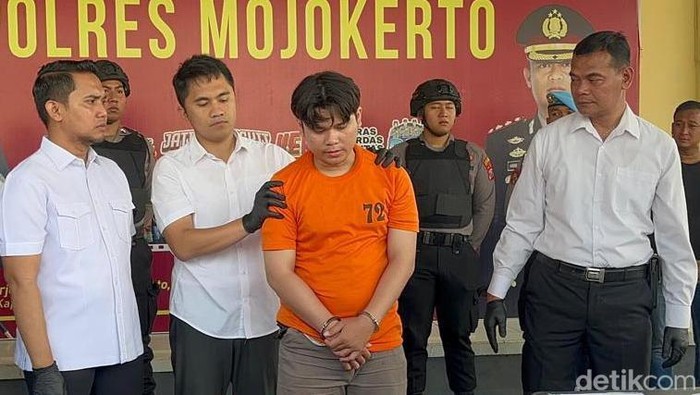 Alvi Maulana pelaku pembunuhan dan Mutilasi Pacar yang jasadnya dipotong dan dibuang di Pacet, Mojokerto