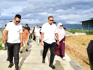 Andre Kunjungi Sirukam Dairy Farm Solok, Harap MBG di Sumbar Pakai Susu Lokal