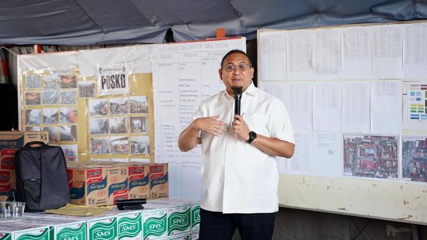 Andre Rosiade tinjau Pasar Payakumbuh usai terbakar. (Dok. istimewa)