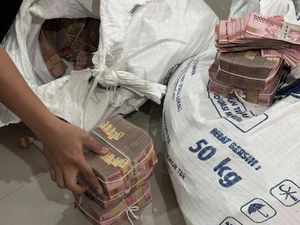 Potret Barang Bukti Duit Berkarung-karung yang Digondol Anggun Sopir Bank