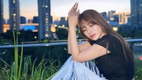 Berlliana Lovell seorang selebgram dengan 3,7 juta pengikut. Ia juga punya beberapa single, salah satunya Tuhan Pasti Tahu. (Foto: dok Instagram berlliana.lovell)