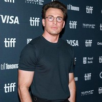 Perubahan Wajah Chris Evans Jadi Sorotan, Kini Dituding Operasi Plastik