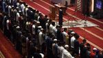 Fenomena Blood Moon, Masjid Istiqlal Dipadati Jemaah Salat Gerhana