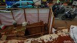 Jalan Dr Saharjo Menyempit, Proyek Galian Picu Kemacetan Panjang