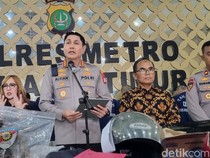 Video: Polisi Sebut Ada 7 Senpi Dijarah saat Penyerangan Polsek Matraman