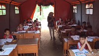 Terkait kondisi darurat ini Dwi belum mengetahui sampai kapan akan dijalani. Pihaknya masih menunggu realisasi pembangunan ruas kelas yang baru dari pemerintah.