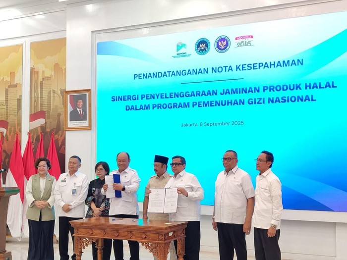 Kepala Badan Gizi Nasional (BGN) Dadan Hindayana mengungkapkan bahwa ada satu Kecamatan di wilayah Sulawesi yang menolak program makan bergizi gratis (MBG).