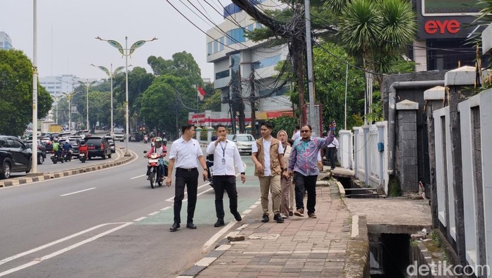 Kompolnas mengawasi pengambilan CCTV di TKP tewasnya Affan Kurniawan. (Kurniawan/detikcom)