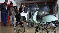 Direktur Labuksi KPK Mungki Hadipratikto mengatakan lelang kali ini mencakup 83 lot barang dari 27 perkara. Total nilai kisaran barang mencapai Rp166,1 miliar.