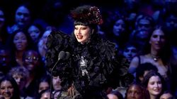 Lady Gaga Jadi Ratu MTV VMAs 2025