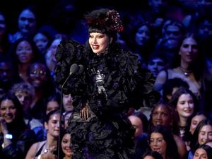 Video: Lihat Penampilan Lady Gaga hingga Mariah Carey di MTV VMAs 2025
