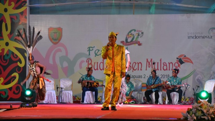 Lomba karungut di Kalimantan Tengah.