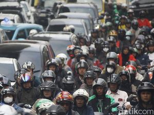 Punya 1 Mobil dan 1 Motor Apakah Kena Pajak Progresif? Begini Penjelasannya