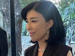 Cerita Wanita Surabaya Desain Mahkota Miss Universe Singapura & Hong Kong