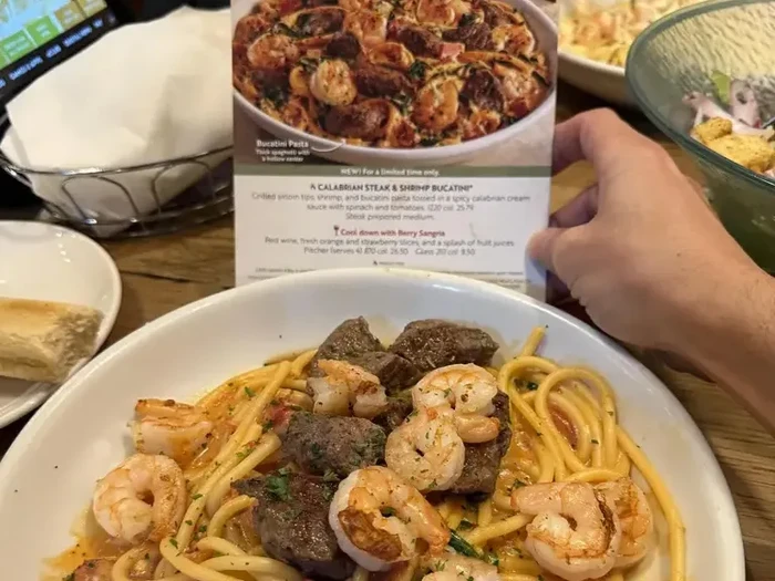 Makanan di restoran Gordon Ramsay.