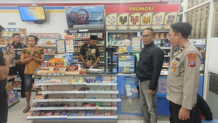 Minimarket yang dirampok di Lamongan