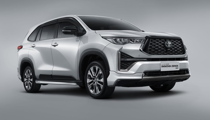 New Innova Zenix