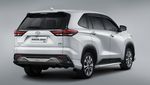 Lihat dari Dekat Tampang Innova Zenix Terbaru di Indonesia