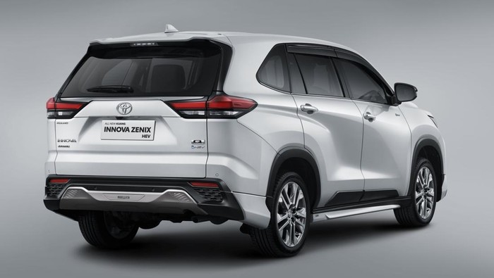 New Innova Zenix