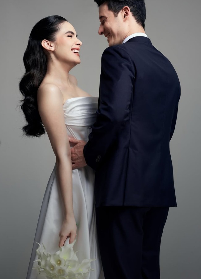 Banyak netizen yang kemudian menduga jika keduanya sudah resmi menikah. Namun terkait gosip tersebut keduanya hingga kini juga belum memberikan penjelasan. Foto: Instagram/TikTok/Steffi Zamora