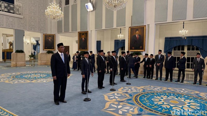 Pelantikan sejumlah menteri di Istana Negara