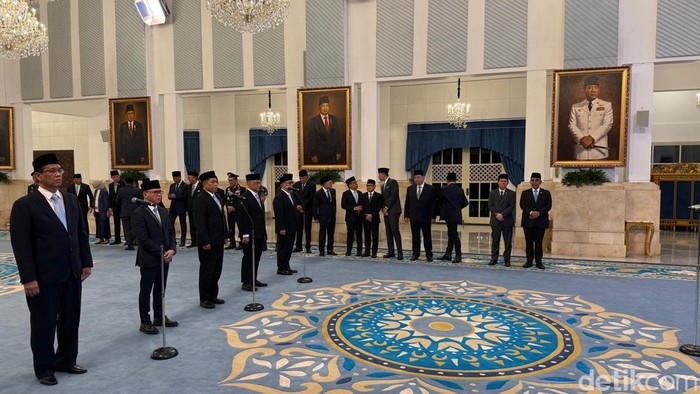 Pelantikan sejumlah menteri di Istana Negara