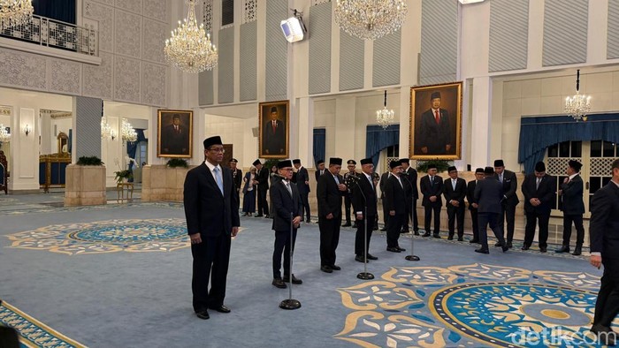 Pelantikan sejumlah menteri di Istana Negara
