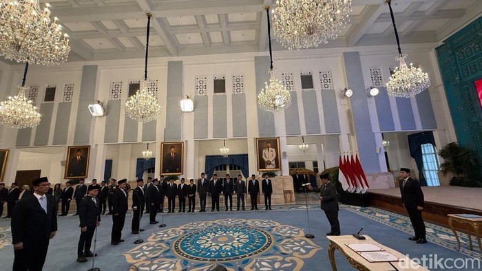 Prabowo lantik sejumlah menteri di Istana Negara