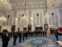 Reshuffle Kabinet, Karding Diganti Usai Viral Main Domino Bareng Pembalak Liar